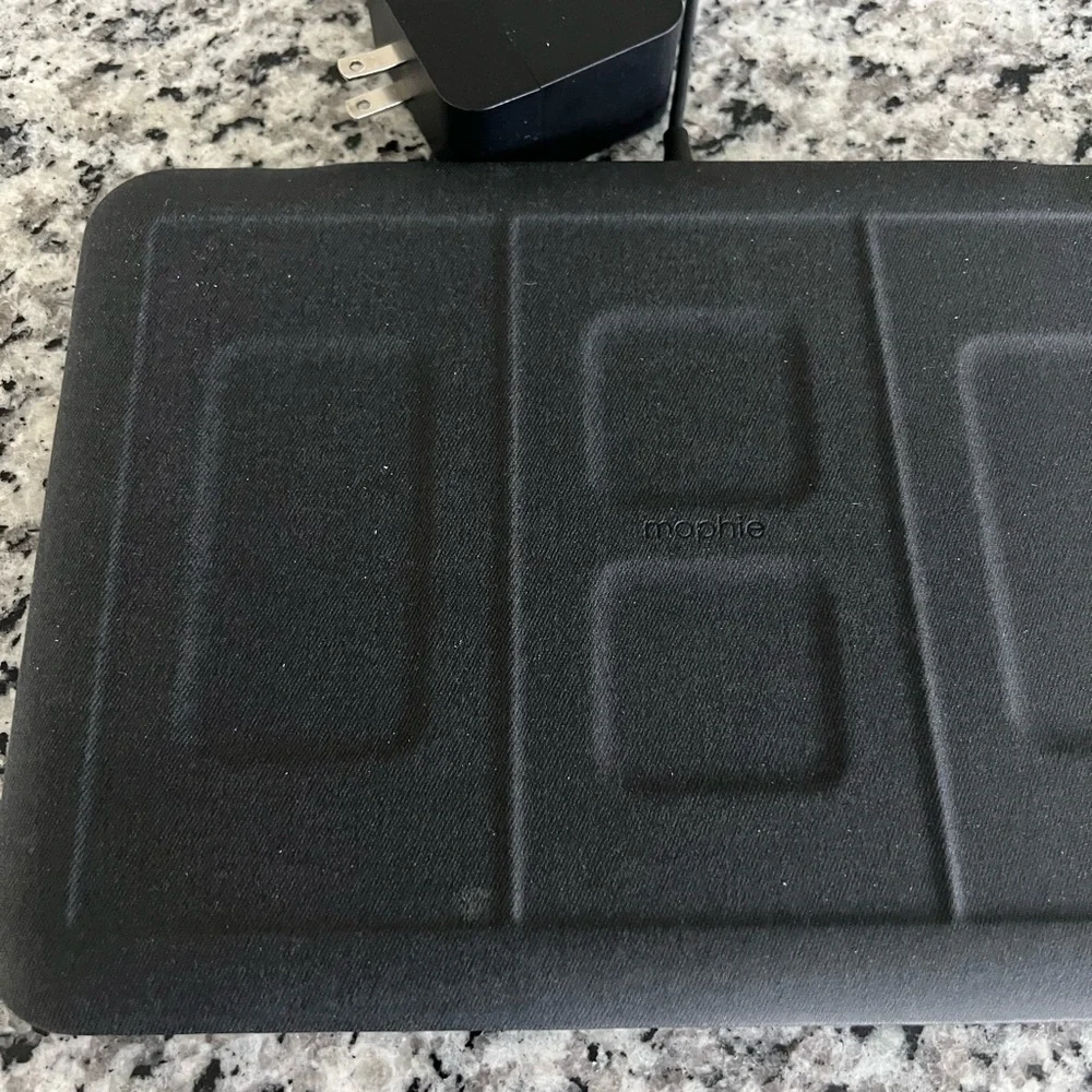 Mophie 4 in 1 charging pad